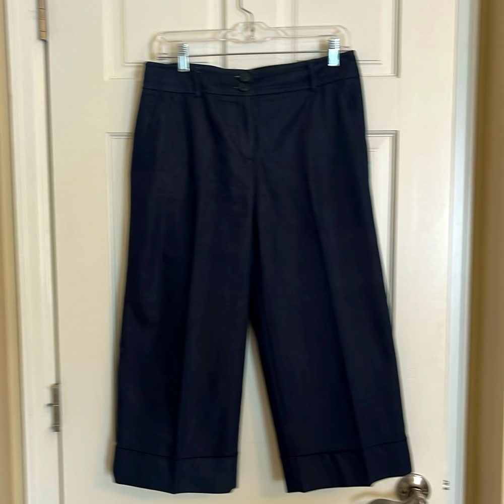 Croft & Barrow wide leg cropped pants with cuff, size 8